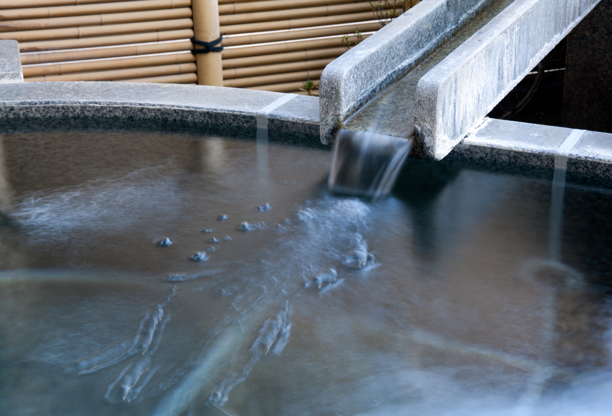 自然の力を活かした水とお風呂と暮らし